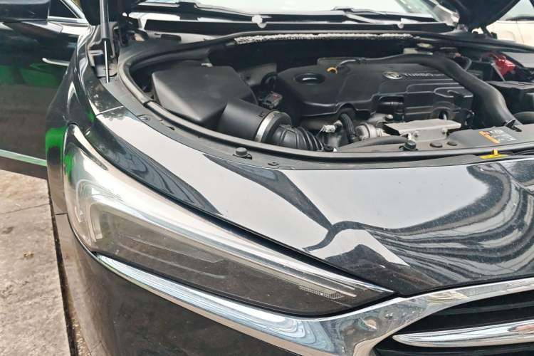 Used Buick LaCrosse 2021 552T Luxury Version Engine Bay Right