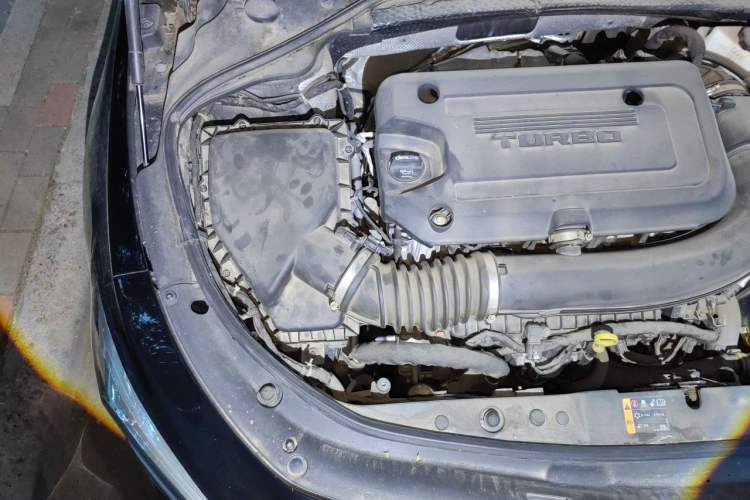 Used Buick LaCrosse 2021 652T Luxury Model Engine Bay Right