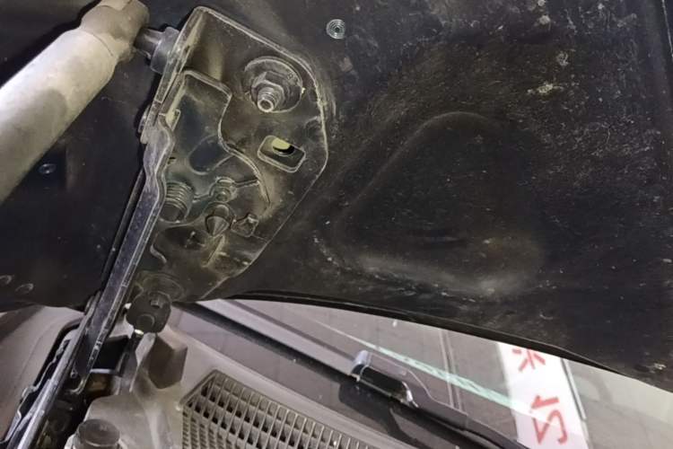 Used Buick LaCrosse 2021 552T Luxury Version Engine Bay Right
