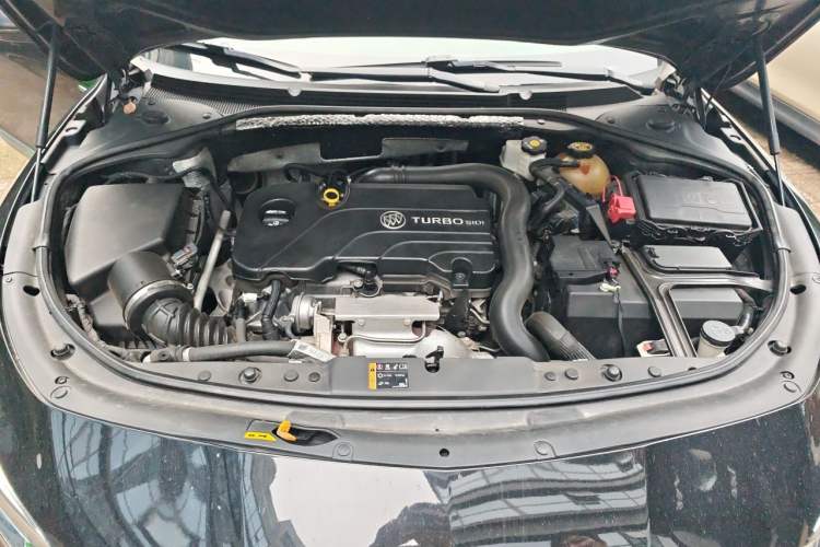 Used Buick LaCrosse 2021 552T Luxury Version Engine Bay