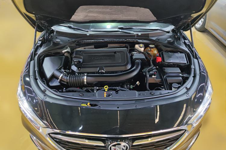 Used Buick LaCrosse 2021 652T Luxury Model Engine Bay