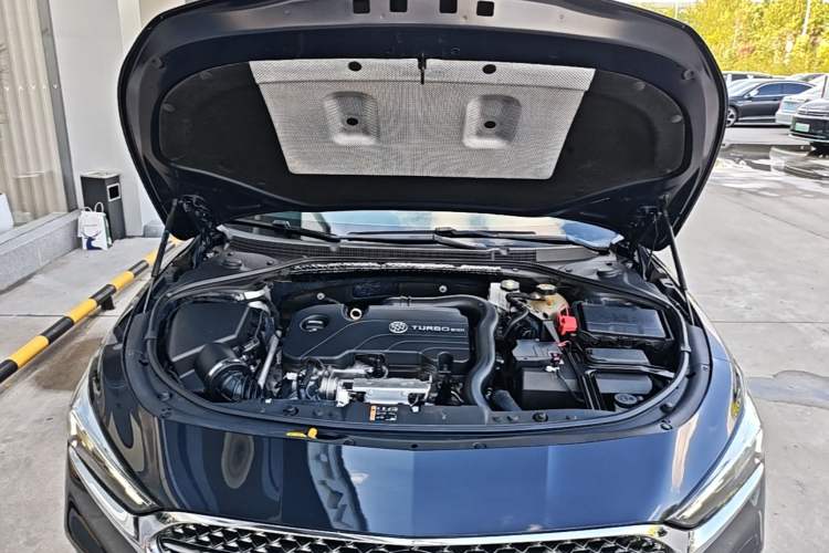 Used Buick LaCrosse 2021 552T Luxury Version Engine Bay