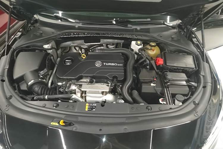 Used Buick LaCrosse 2021 552T Luxury Version Engine Bay