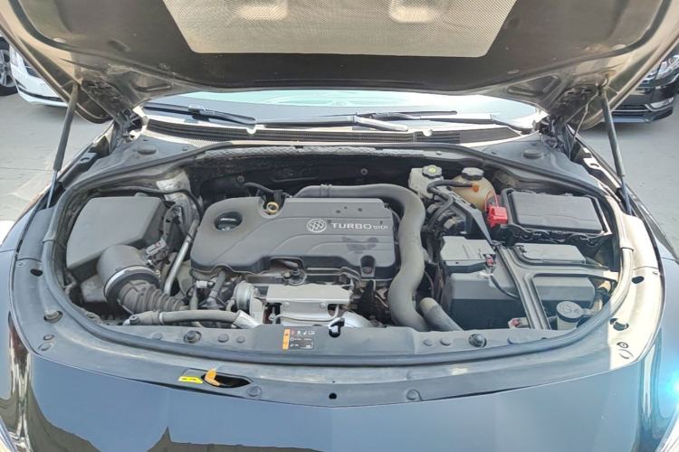 Used Buick LaCrosse 2021 552T Luxury Version Engine Bay