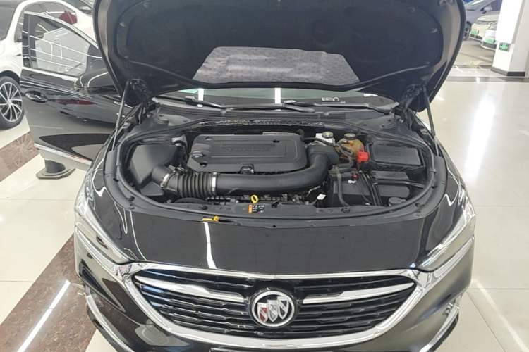 Used Buick LaCrosse 2021 652T Luxury Model Engine Bay