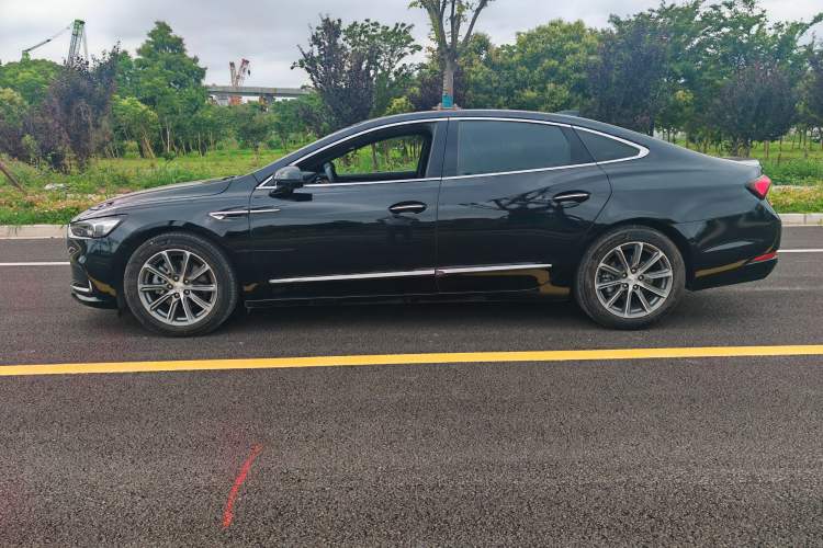 Used Buick LaCrosse 2021 652T Premium Edition Exterior 2