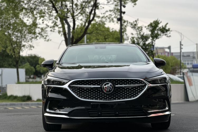 Used Buick LaCrosse 2021 Avenir Avia First-Edition Model Exterior 4