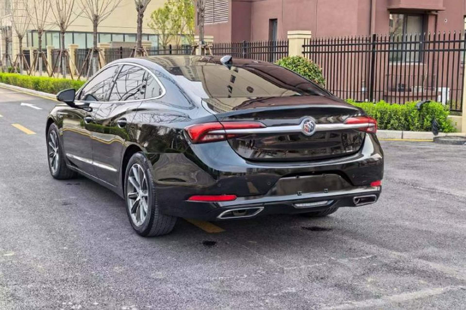 Used Buick LaCrosse 2021 652T Luxury Model Exterior 6