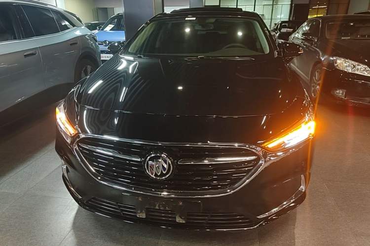 Used Buick LaCrosse 2021 652T Luxury Model Front