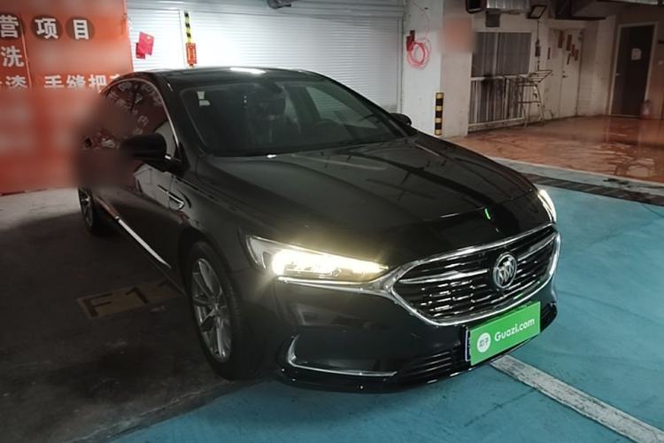 Used Buick LaCrosse 2021 652T Luxury Model Front Right 45 Deg