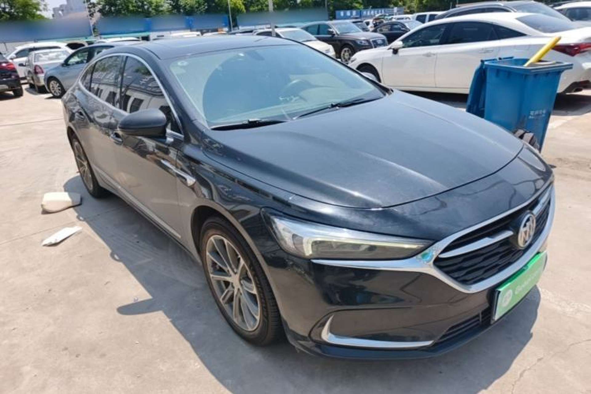 Used Buick LaCrosse 2021 652T Luxury Model Front Right 45 Deg