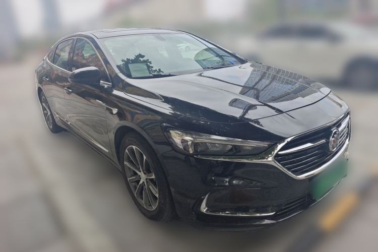 Used Buick LaCrosse 2021 652T Luxury Model Front Right 45 Deg