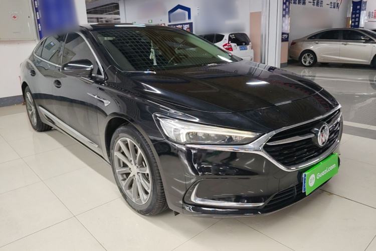 Used Buick LaCrosse 2021 652T Luxury Model Front Right 45 Deg
