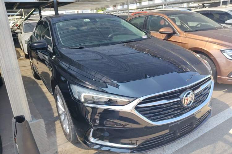 Used Buick LaCrosse 2021 552T Luxury Version Front Right 45 Deg