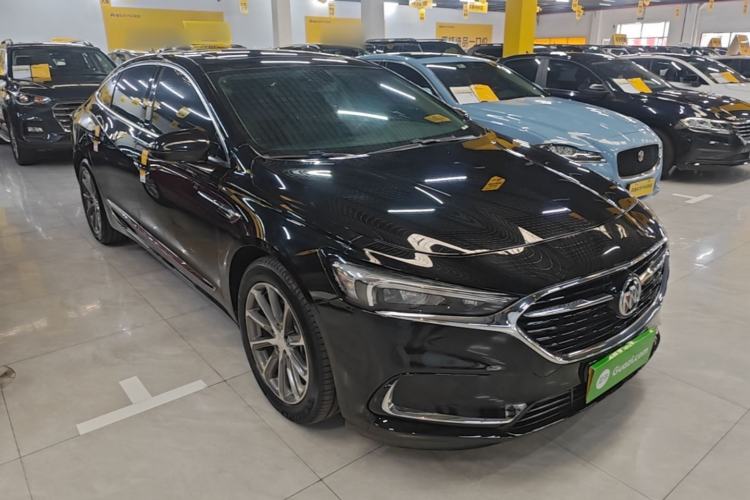 Used Buick LaCrosse 2021 652T Luxury Model Front Right 45 Deg