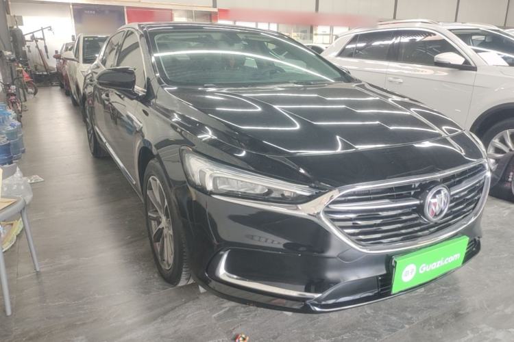 Used Buick LaCrosse 2021 652T Luxury Model Front Right 45 Deg