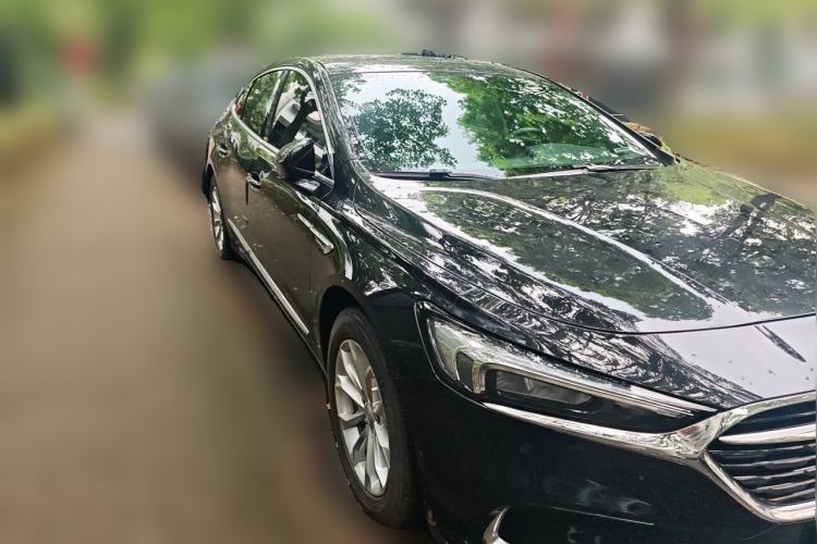 Used Buick LaCrosse 2021 552T Luxury Version Front Right 45 Deg