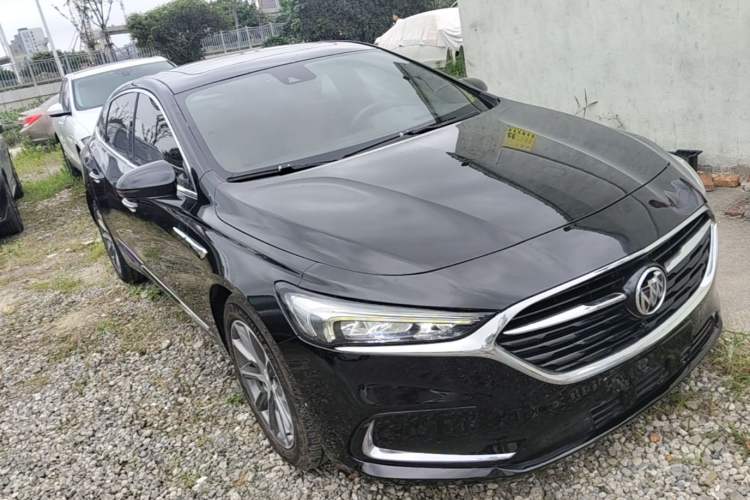 Used Buick LaCrosse 2021 652T Premium Edition Front Right 45 Deg