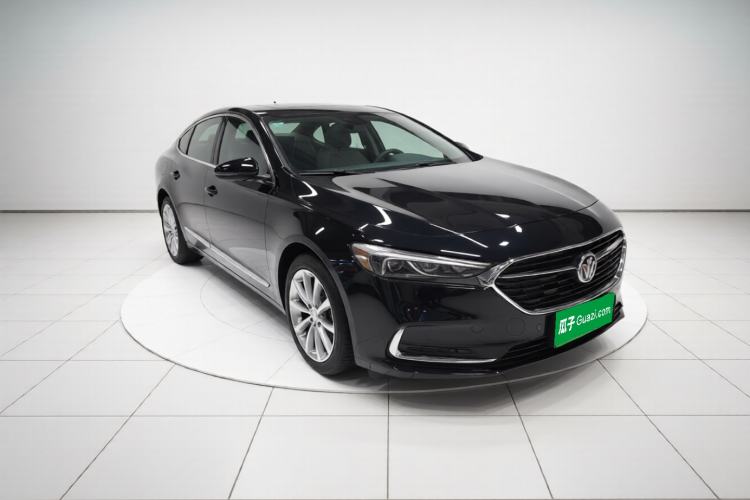 Used Buick LaCrosse 2021 652T Luxury Model Front Right 45 Deg