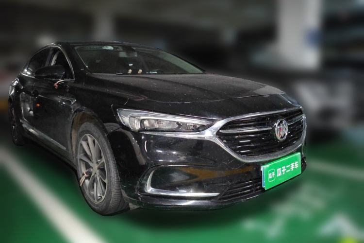 Used Buick LaCrosse 2021 652T Luxury Model Front Right 45 Deg