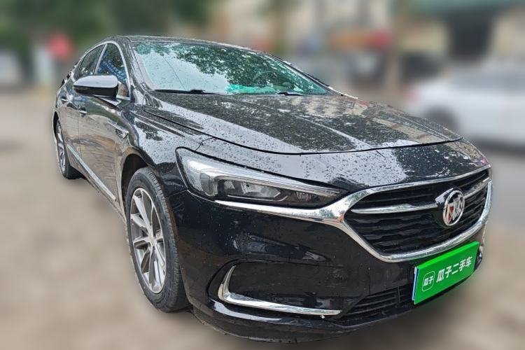 Used Buick LaCrosse 2021 652T Luxury Model Front Right 45 Deg