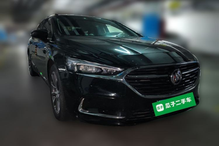 Used Buick LaCrosse 2021 652T Luxury Model Front Right 45 Deg
