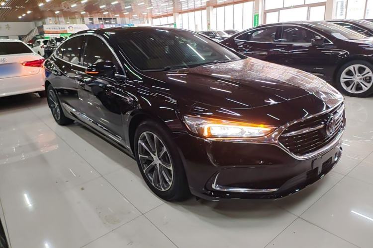 Used Buick LaCrosse 2021 652T Premium Edition Front Right 45 Deg