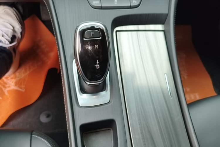 Used Buick LaCrosse 2021 652T Luxury Model Gear Lever