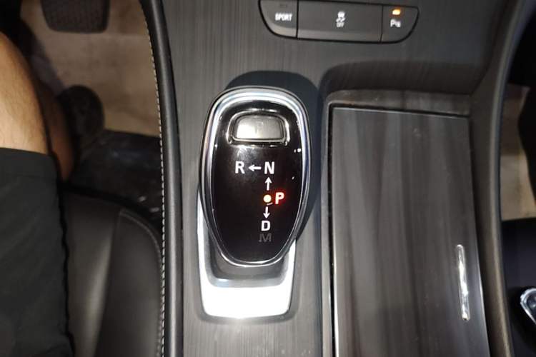 Used Buick LaCrosse 2021 652T Luxury Model Gear Lever