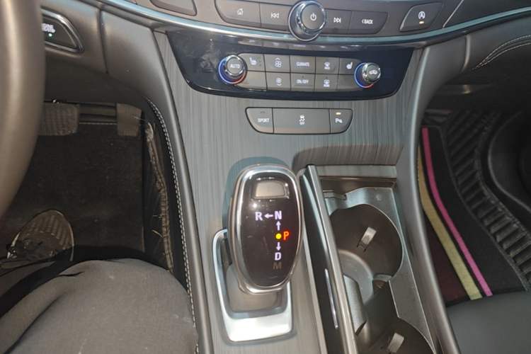 Used Buick LaCrosse 2021 652T Luxury Model Gear Lever