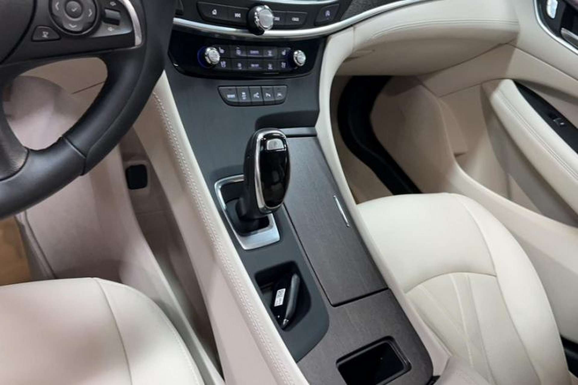 Used Buick LaCrosse 2021 Avenir Avia First-Edition Model Gear Lever