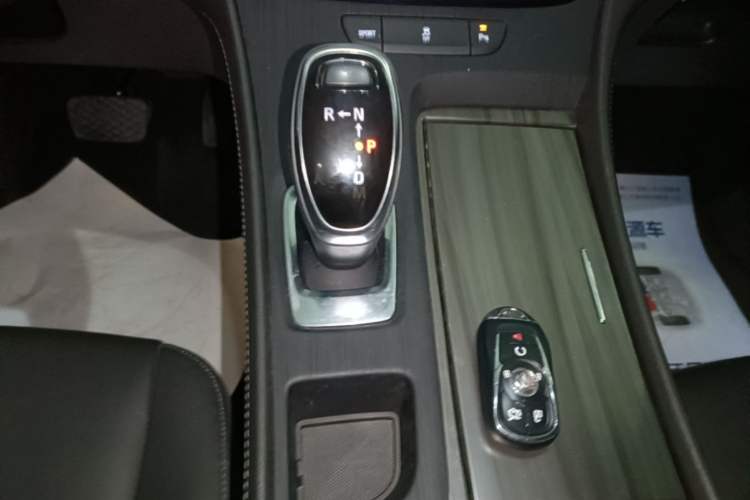 Used Buick LaCrosse 2021 652T Luxury Model Gear Lever