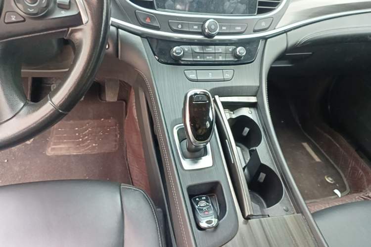 Used Buick LaCrosse 2021 652T Luxury Model Gear Lever
