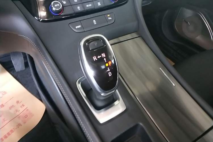 Used Buick LaCrosse 2021 652T Luxury Model Gear Lever
