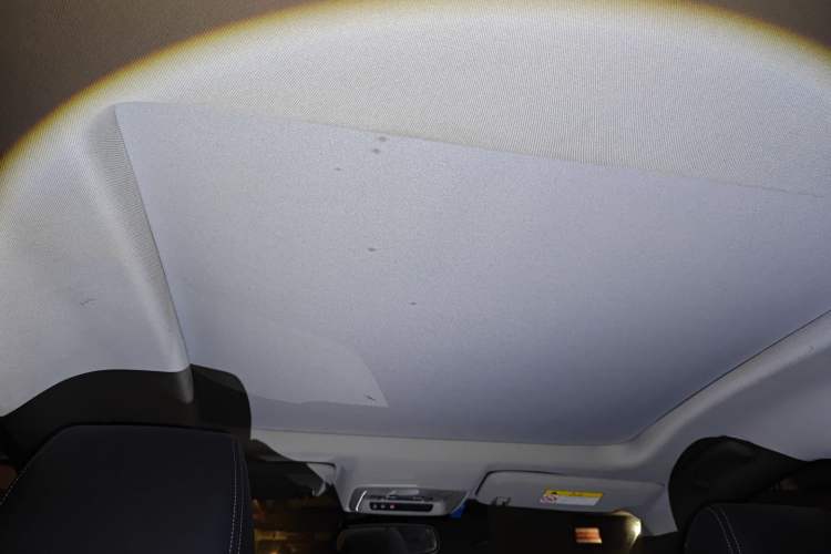 Used Buick LaCrosse 2021 652T Luxury Model Headliner