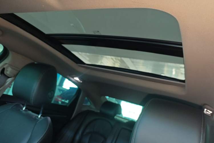 Used Buick LaCrosse 2021 552T Luxury Version Headliner