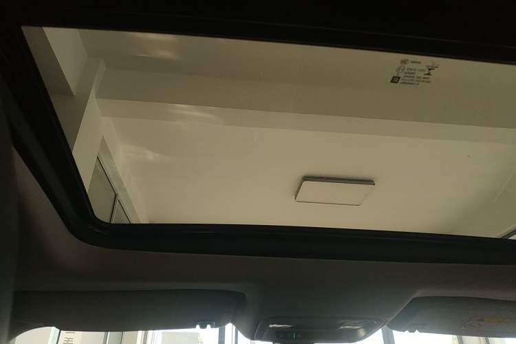 Used Buick LaCrosse 2021 652T Luxury Model Headliner