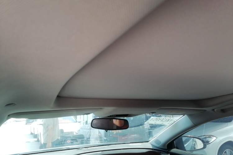 Used Buick LaCrosse 2021 652T Luxury Model Headliner