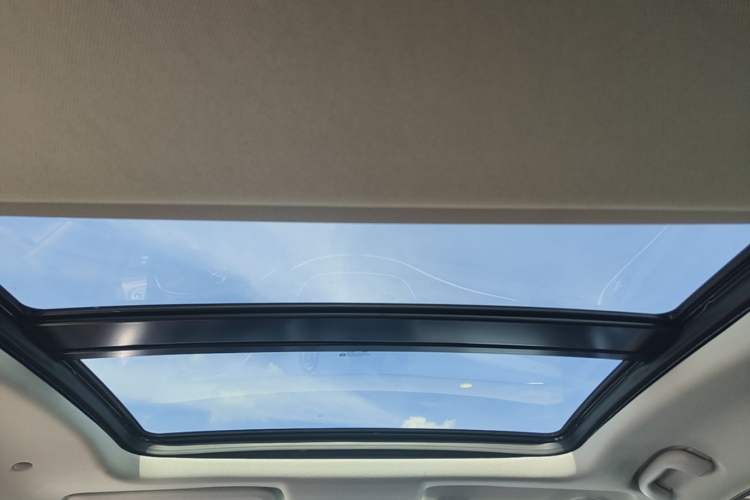Used Buick LaCrosse 2021 652T Luxury Model Headliner