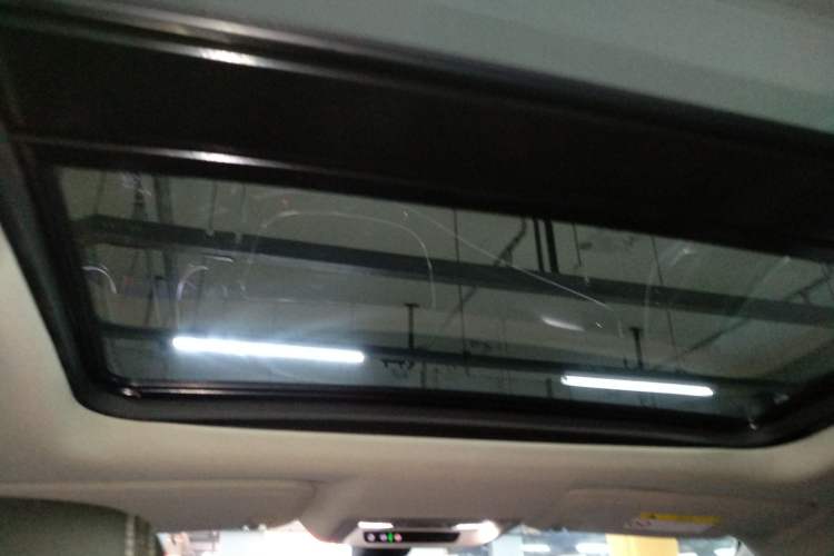 Used Buick LaCrosse 2021 652T Luxury Model Headliner