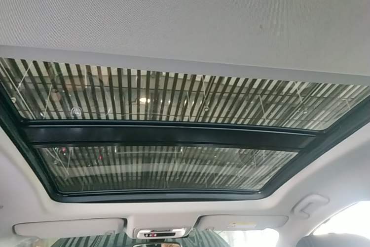Used Buick LaCrosse 2021 652T Luxury Model Headliner