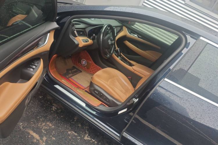 Used Buick LaCrosse 2021 652T Premium Edition Interior 2