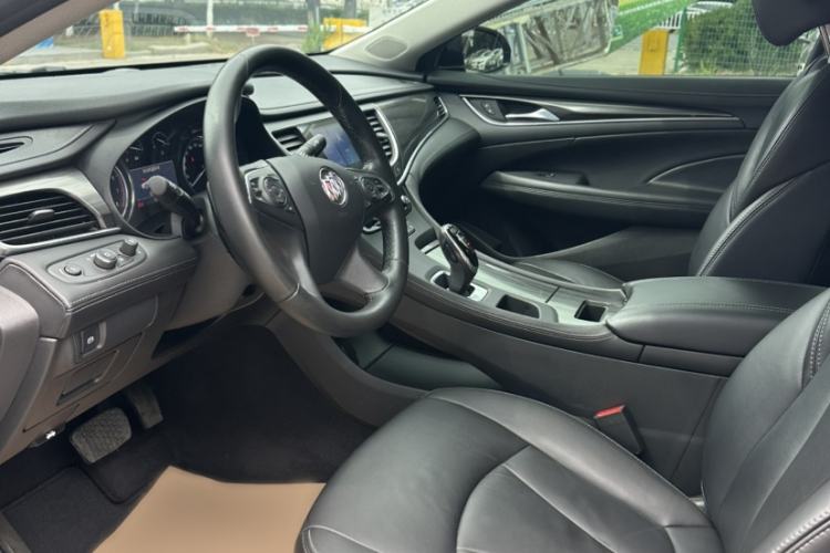 Used Buick LaCrosse 2021 652T Luxury Model Interior 2