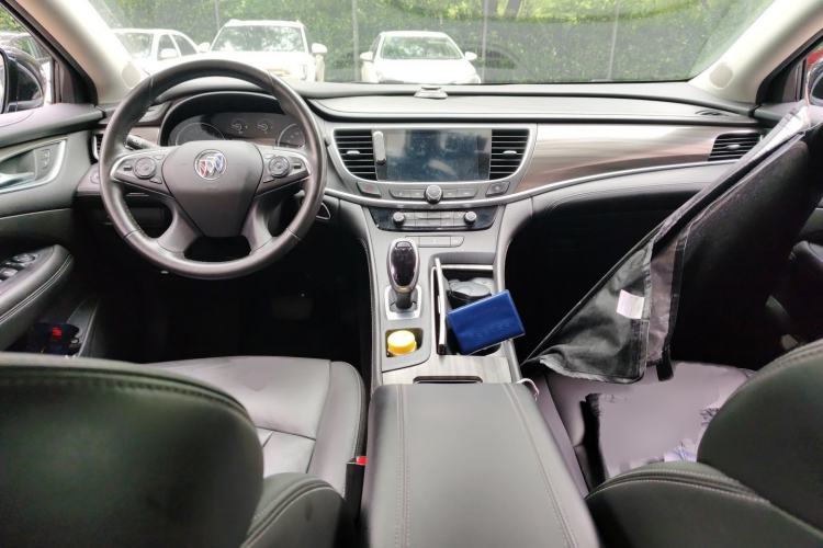 Used Buick LaCrosse 2021 652T Luxury Model Interior 2