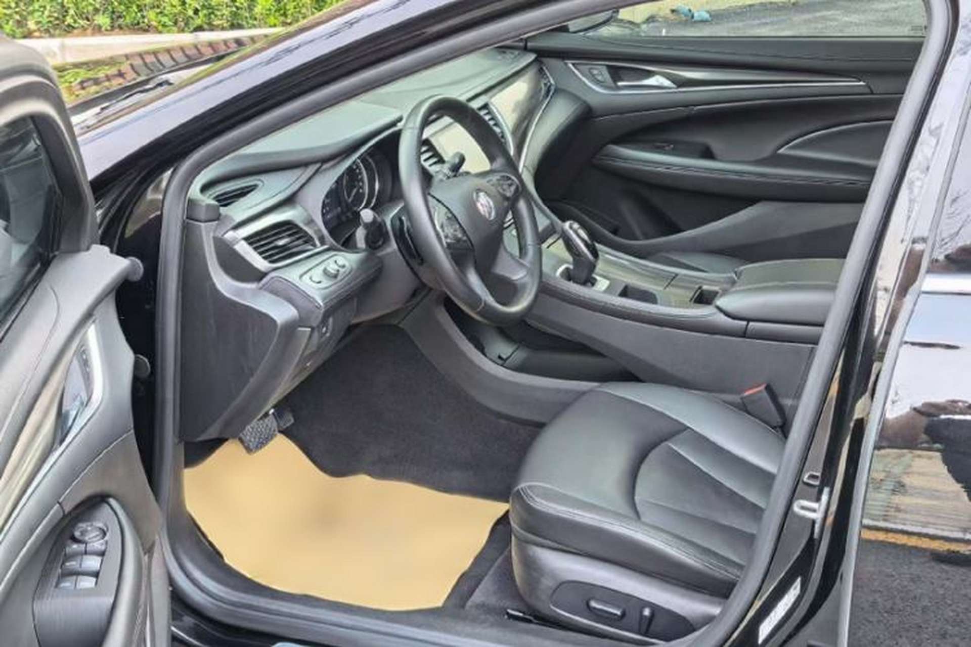 Used Buick LaCrosse 2021 652T Luxury Model Interior 2