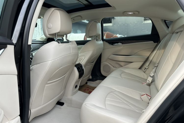 Used Buick LaCrosse 2021 Avenir Avia First-Edition Model Interior 3