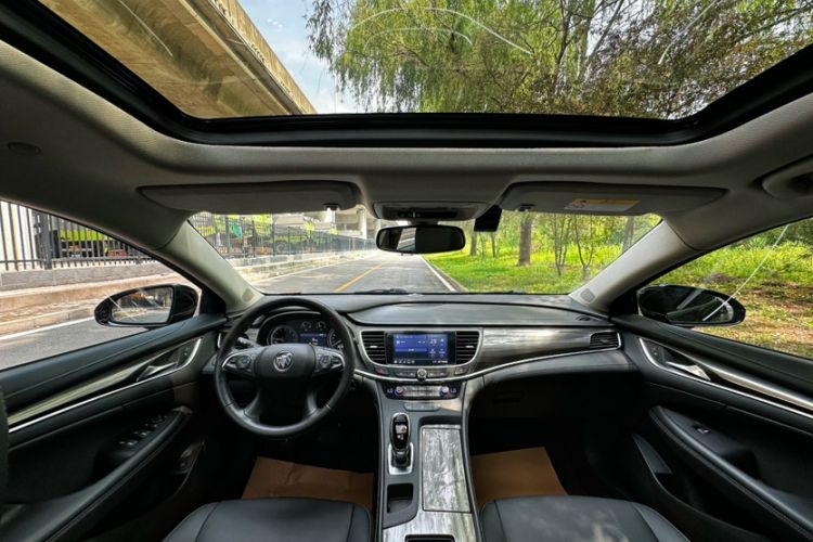 Used Buick LaCrosse 2021 652T Luxury Model Interior 4