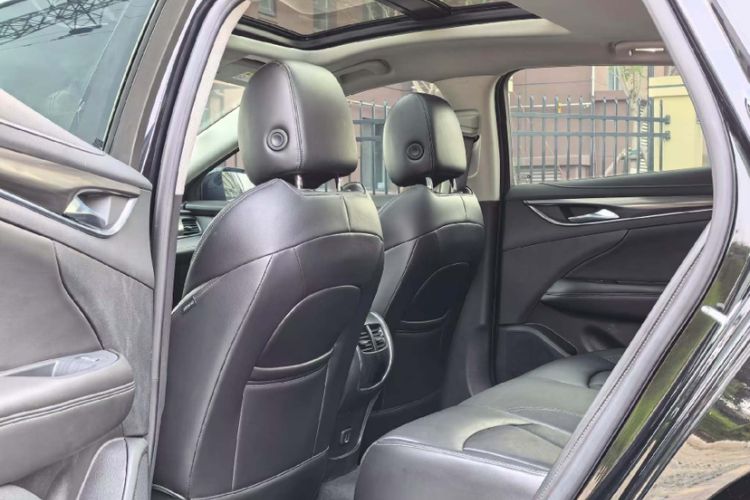 Used Buick LaCrosse 2021 652T Luxury Model Interior 4
