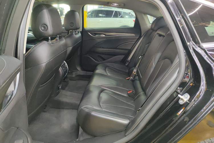 Used Buick LaCrosse 2021 652T Luxury Model Interior 4