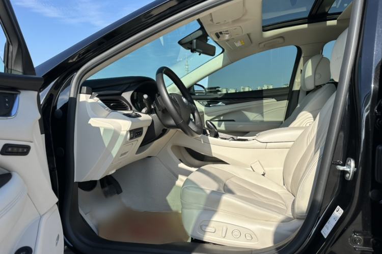 Used Buick LaCrosse 2021 Avenir Avia First-Edition Model Interior 8